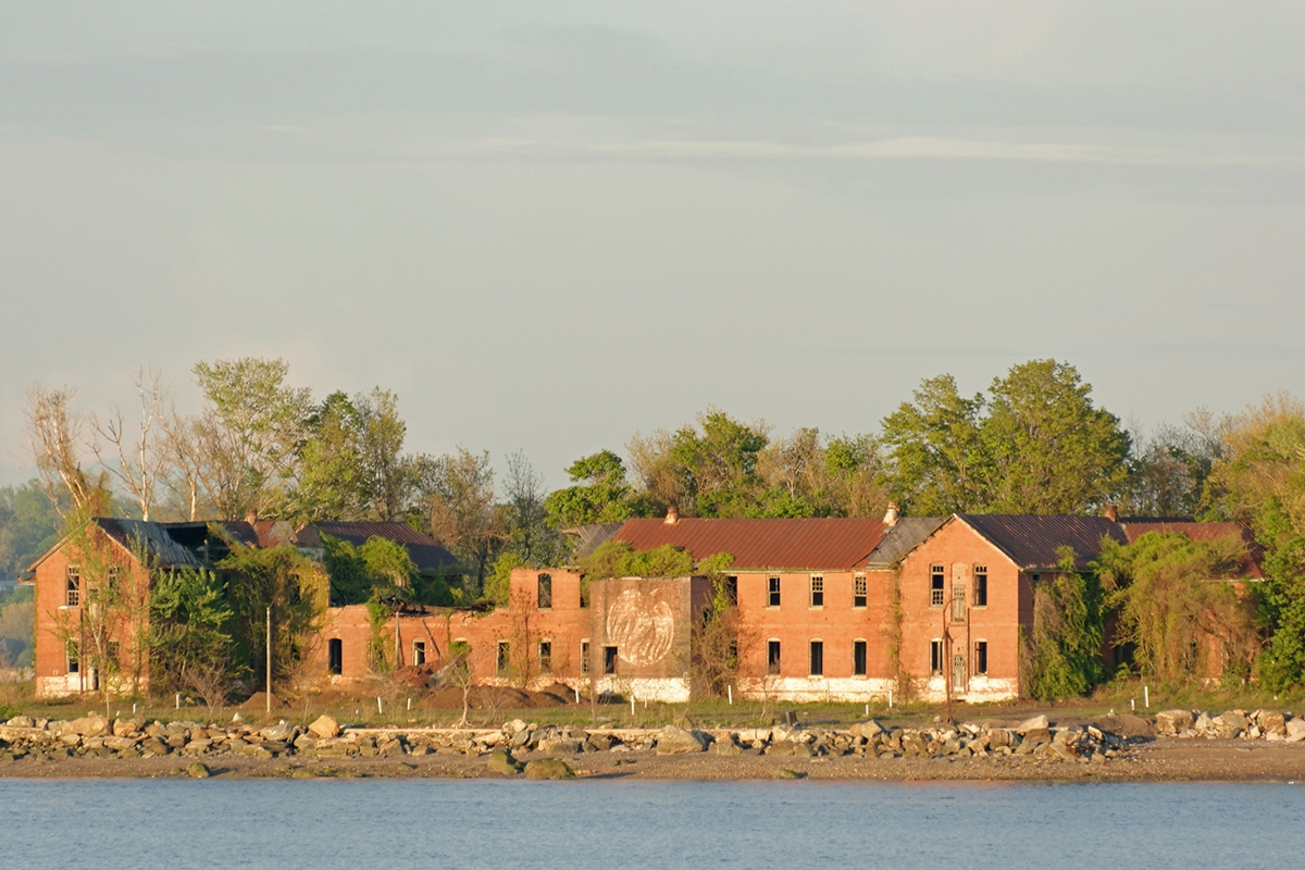 hart-island-the-point-magazine